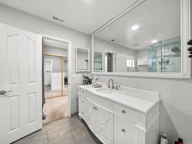 1562 Richandave Ave, El Cajon, CA 92019 - full bath with vanity and a shower