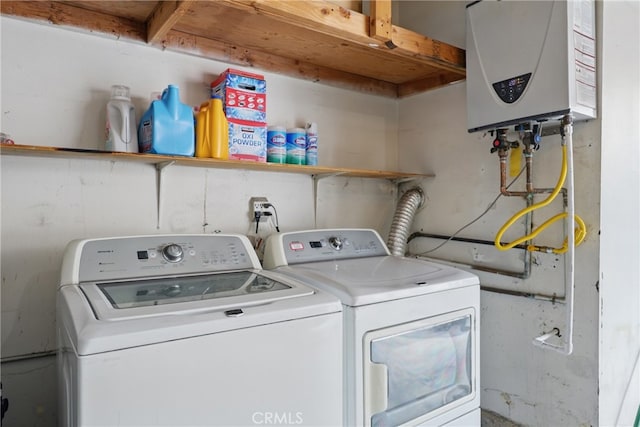 8121 Canby Ave Unit 4, Reseda, CA 91335 - laundry room featuring washer and clothes dryer and tankless water heater