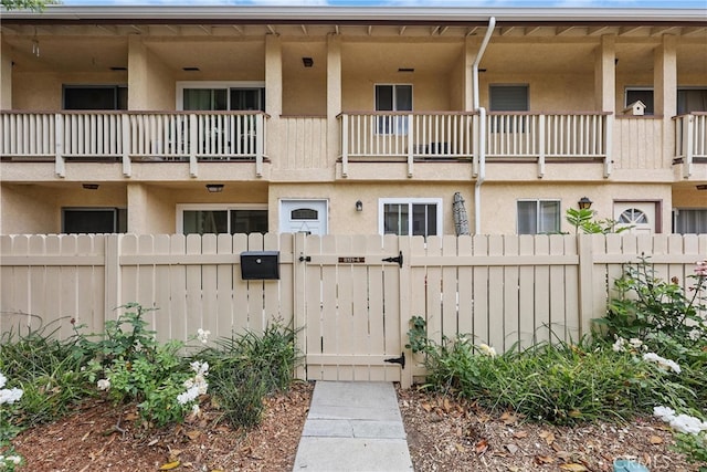 8121 Canby Ave Unit 4, Reseda, CA 91335 - view of building exterior
