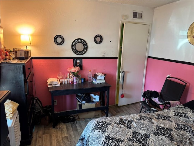 45529 Sancroft Ave, Lancaster, CA 93535 - bedroom featuring wood finished floors