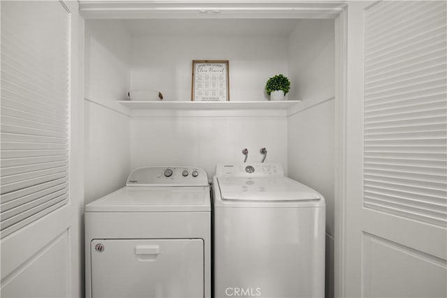 1368 Elm Ave Unit B, San Gabriel, CA 91775 - laundry room with washing machine and clothes dryer