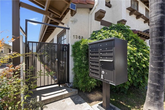 1368 Elm Ave Unit B, San Gabriel, CA 91775 - exterior space featuring mail area