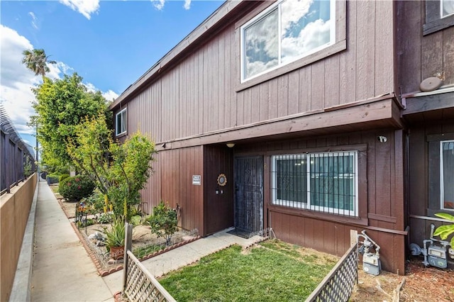 9158 Van Nuys Blvd Unit 8, Panorama City, CA 91402 - view of entrance to property