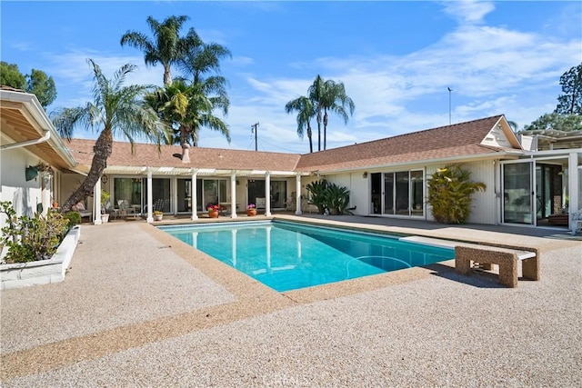 21166 E Rimpath Dr, Covina, CA 91724 - swimming pool with a patio