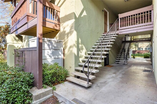 2881 Huntington Blvd Unit 137, Fresno, CA 93721 - doorway to property with a balcony