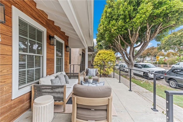 1518 Ocean Ave, Seal Beach, CA 90740 - view of porch