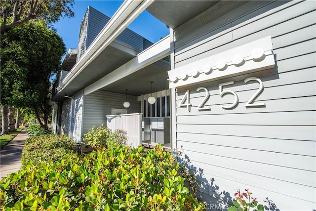 4252 Fair Ave Unit 2, North Hollywood, CA 91602 - view of side of home