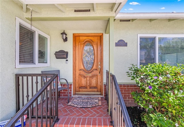 11628 Cedarvale St, Norwalk, CA 90650 - doorway to property with stucco siding