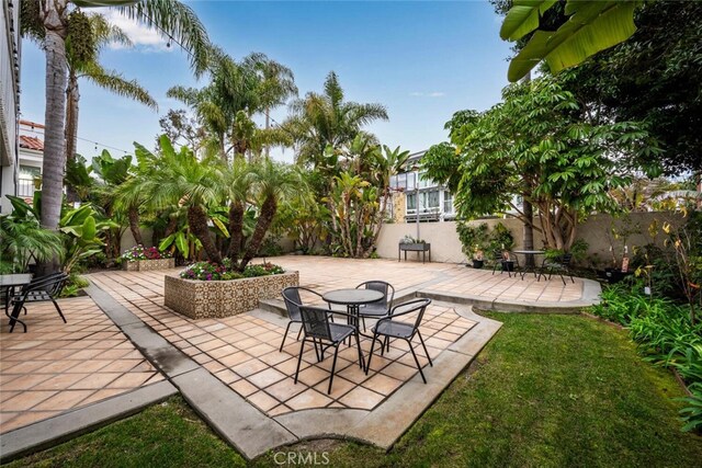 16282 Mandalay Cir, Huntington Beach, CA 92649 - photo 48