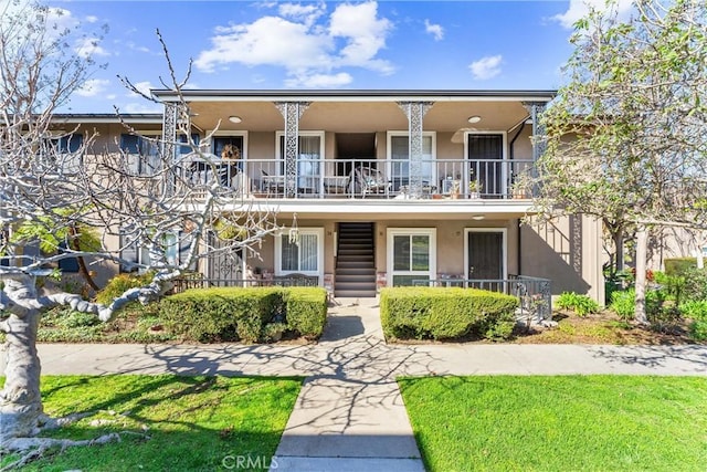 660 S Glassell St Unit 14, Orange, CA 92866 - multi unit property with stucco siding and stairs