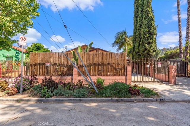 2674 Knox Ave, Los Angeles, CA 90039 - photo 9
