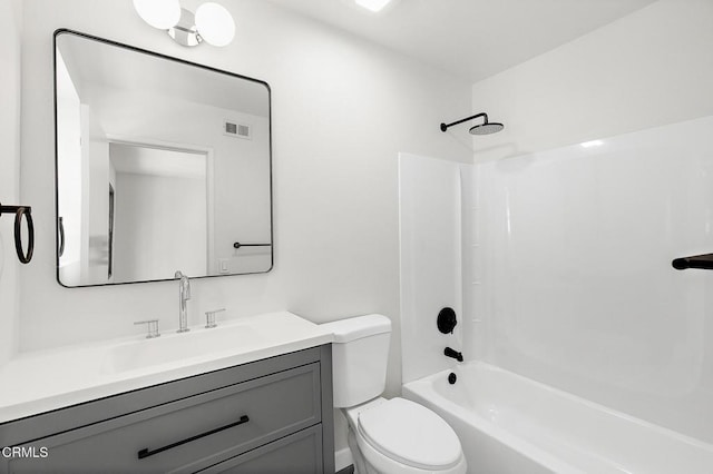 11940 Weddington St Unit 19, Valley Village, CA 91607 - full bath with vanity and shower / washtub combination