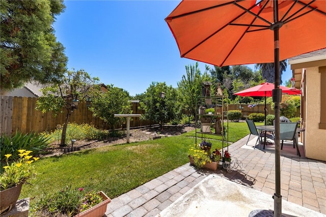 73 Mockingbird Ln, Templeton, CA 93465 - view of yard with a patio area