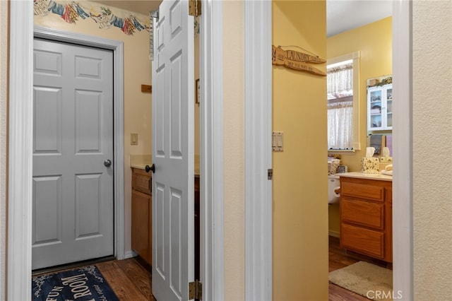 73 Mockingbird Ln, Templeton, CA 93465 - corridor with dark wood-type flooring