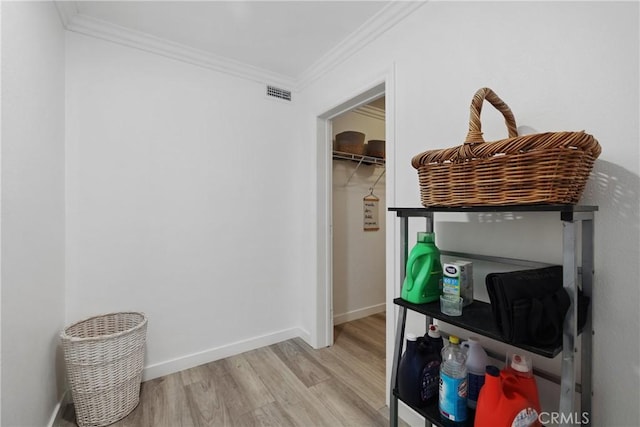 12235 Circula Panorama, North Tustin, CA 92705 - detailed view of wood finished floors, crown molding, and baseboards