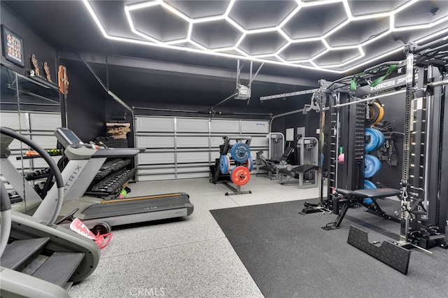 4777 Magnum Way, Jurupa Valley, CA 91752 - workout room with a garage