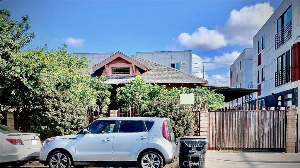1605 W 35th St, Los Angeles, CA 90018 - view of front facade
