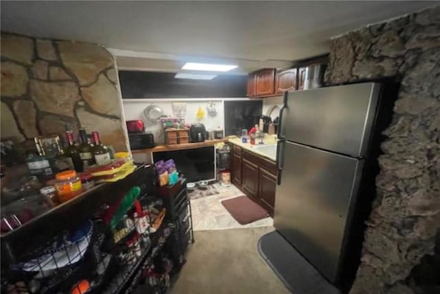 2042 Holly Dr, Los Angeles, CA 90068 - photo 11