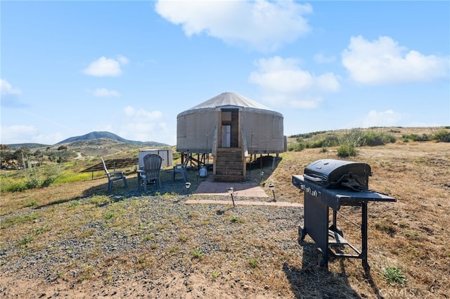32955 Buckskin Rd, Temecula, CA 92592 - view of outdoor structure featuring a mountain view