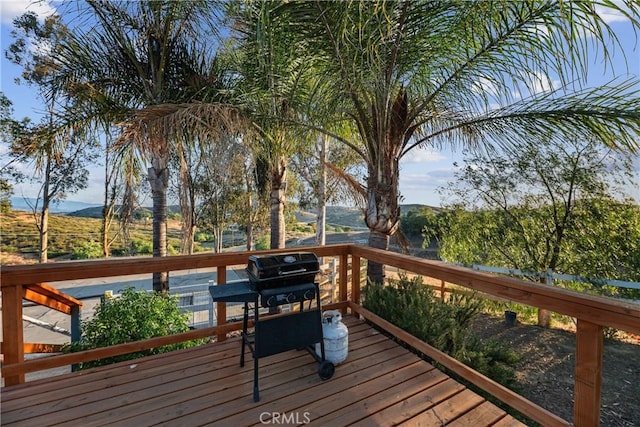 32955 Buckskin Rd, Temecula, CA 92592 - deck with grilling area and a mountain view