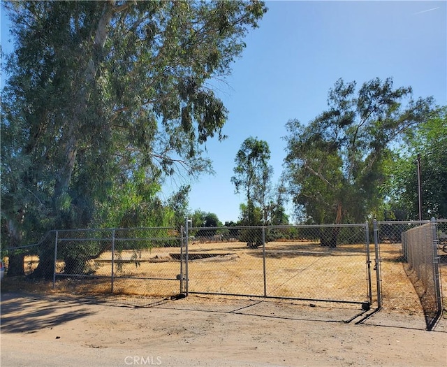 544 N Lafayette Ave, Fresno, CA 93728