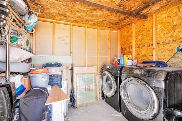 68365 Emerald Dr Unit 29, Palms, CA 92277 - storage area featuring washing machine and dryer