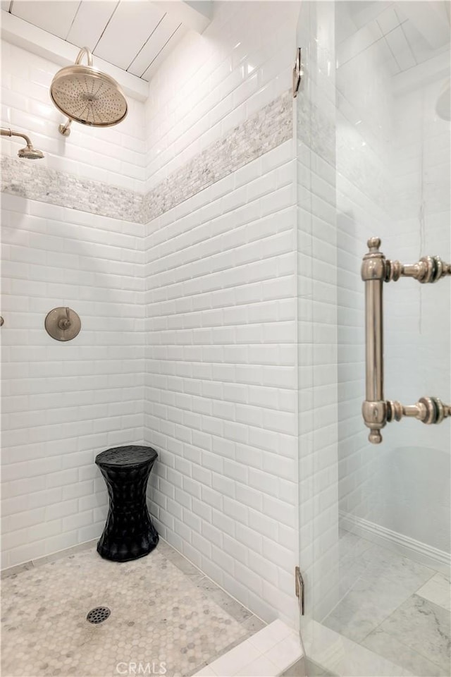 802 Rembrandt Dr, Laguna Beach, CA 92651 - bathroom with a shower stall