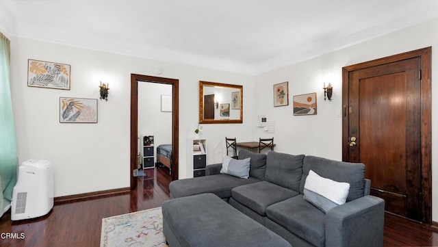 128 Lime Ave Unit 14, Long Beach, CA 90802 - living room with dark wood finished floors and baseboards