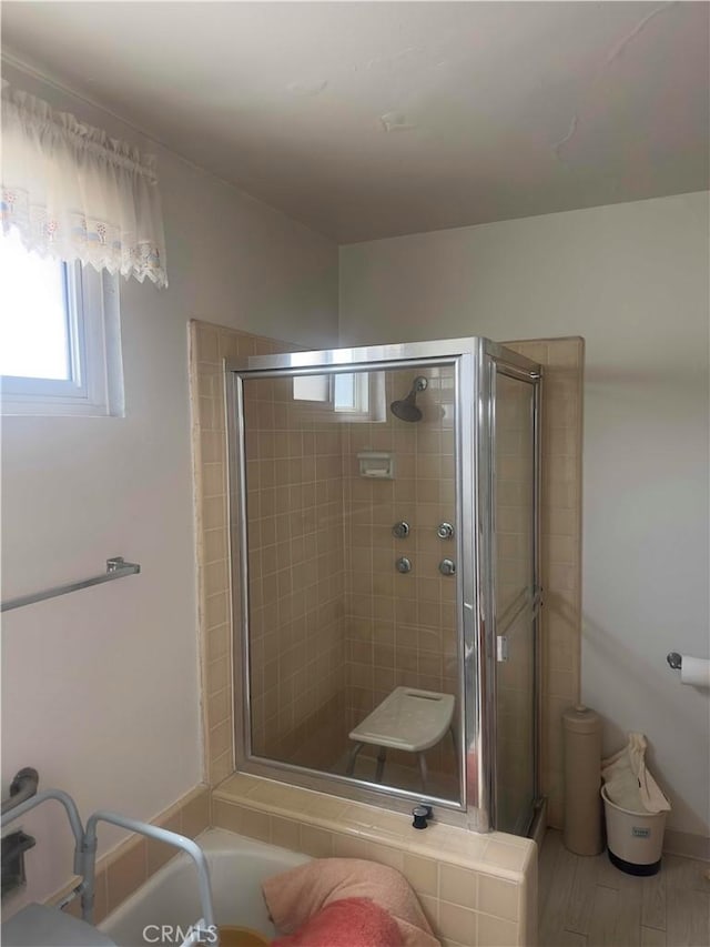 3749 Lockland Dr Unit B, Los Angeles, CA 90008 - bathroom with a stall shower