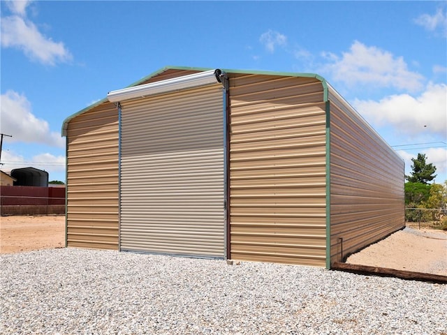 17970 Pitache St, Hesperia, CA 92345 - view of outbuilding