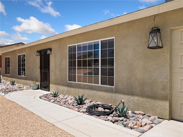 17970 Pitache St, Hesperia, CA 92345 - entrance to property with stucco siding