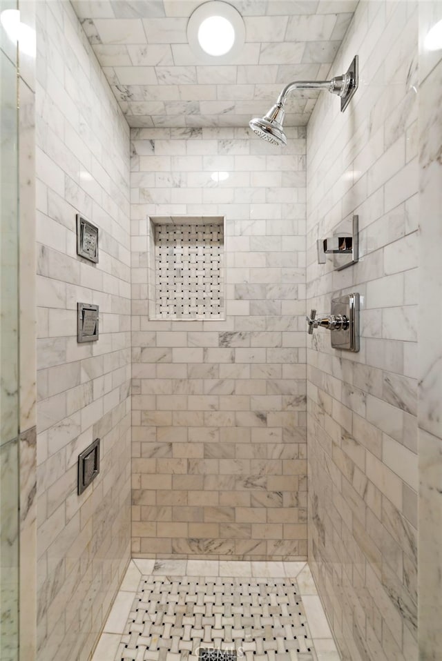 31751 E Nine, Laguna Niguel, CA 92677 - bathroom featuring tiled shower