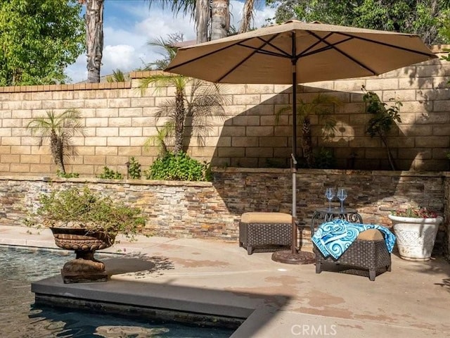 27718 Heartwood Ct, Valencia, CA 91354 - view of patio / terrace