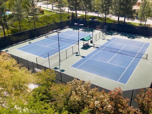 27718 Heartwood Ct, Valencia, CA 91354 - view of tennis court