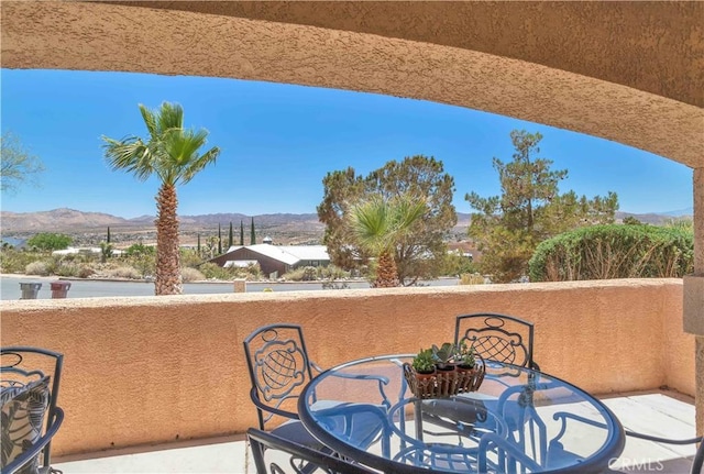 57490 Redondo St, Yucca Valley, CA 92284 - balcony with a mountain view