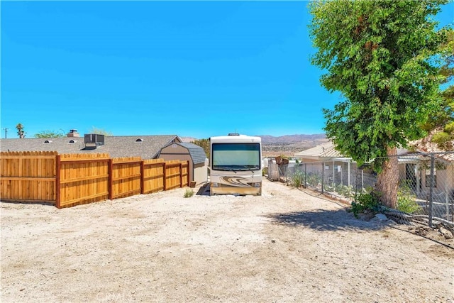 57490 Redondo St, Yucca Valley, CA 92284 - view of yard featuring a mountain view