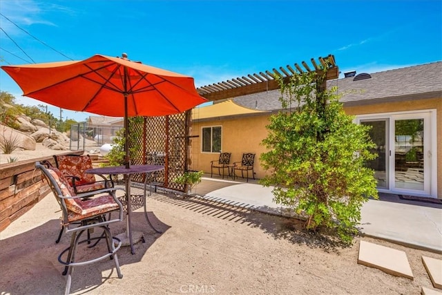 57490 Redondo St, Yucca Valley, CA 92284 - view of patio featuring outdoor dining area
