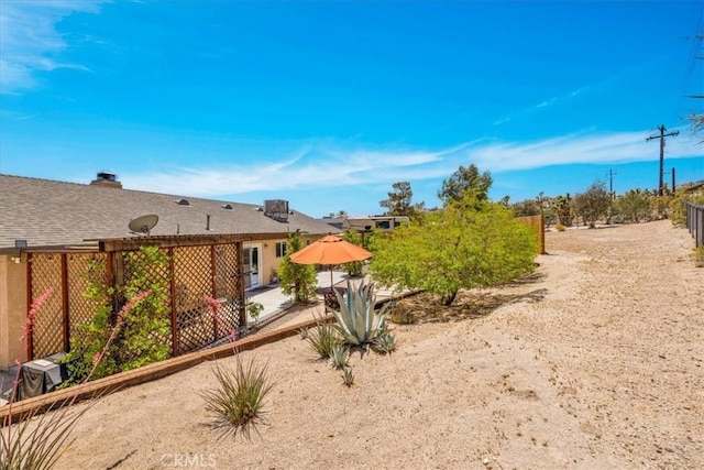 57490 Redondo St, Yucca Valley, CA 92284 - view of yard featuring a patio