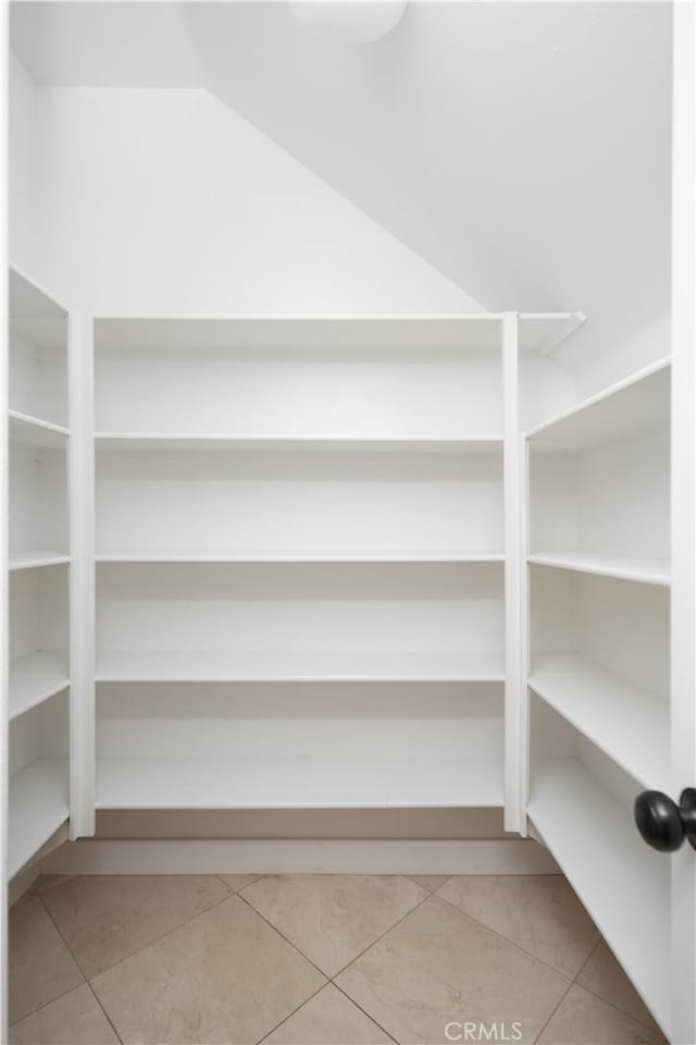 2207 Cork Oak St, Palmdale, CA 93551 - view of pantry