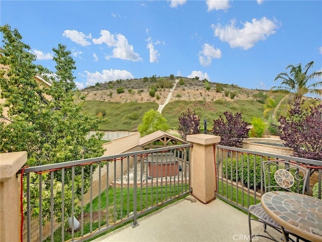 20361 Julia Ln, Saugus, CA 91350 - view of balcony