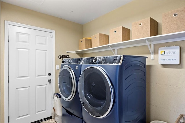 35616 Suzette Ct, Winchester, CA 92596 - laundry room with washing machine and clothes dryer
