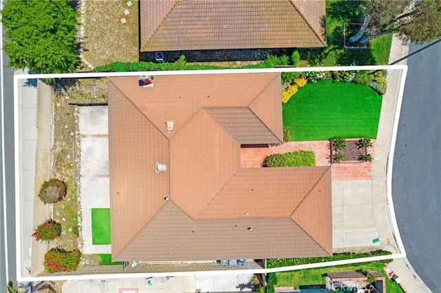 21848 Ute Way, Lake Forest, CA 92630 - aerial view of property and surrounding area with property parcel outlined