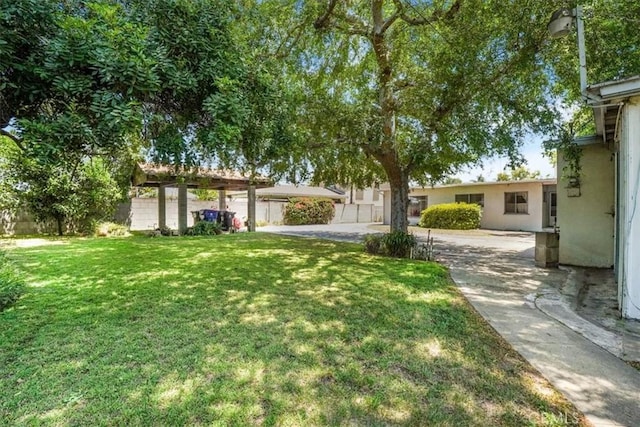 13411 Wingo St, Arleta, CA 91331 - view of green lawn