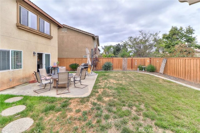 28926 Lavatera Ave, Murrieta, CA 92563 - view of yard with a patio area