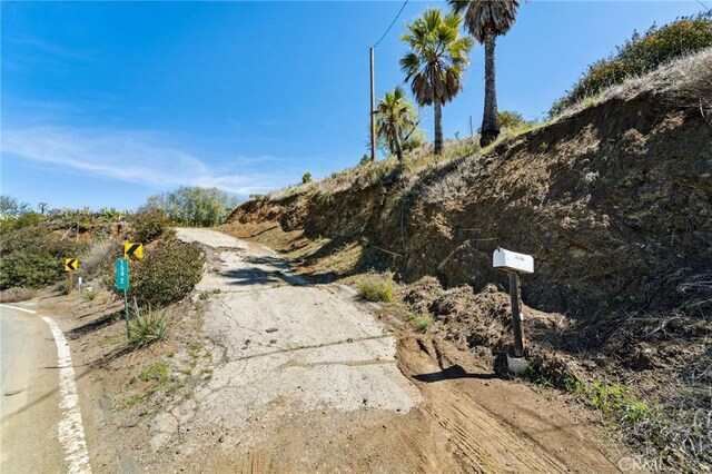 1542 Decker Canyon Rd, Malibu, CA 90265 - photo 15