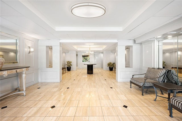 906 N Doheny Dr Unit 318, West Hollywood, CA 90069 - common area featuring a decorative wall