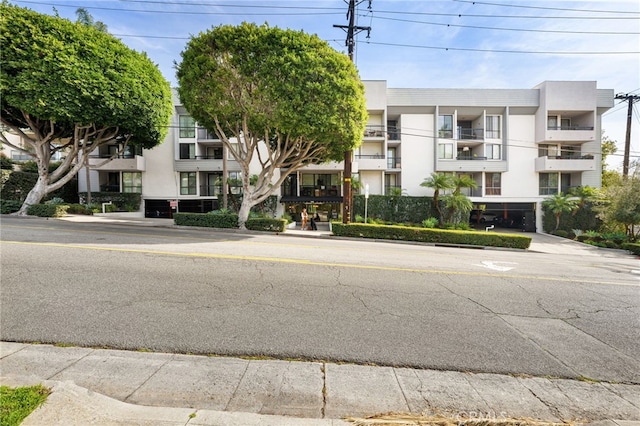 906 N Doheny Dr Unit 318, West Hollywood, CA 90069 - view of property