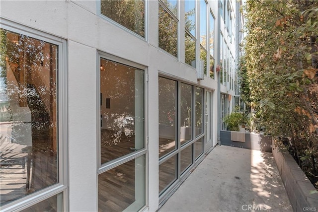 4215 Glencoe Ave Unit 103, Marina Del Rey, CA 90292 - view of side of home