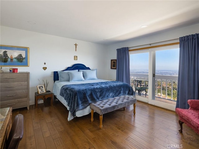 30040 Grandpoint Ln, Rancho Palos Verdes, CA 90275 - bedroom with access to exterior and dark wood-style flooring