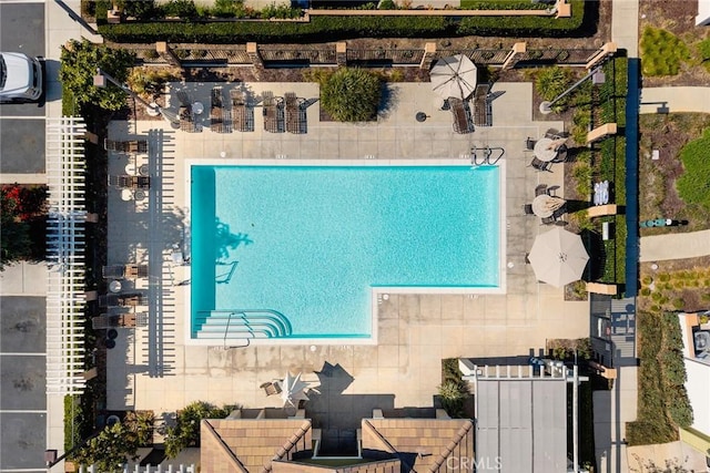 2333 S Via Esplanade Unit 25, Ontario, CA 91762 - bird's eye view of a pool